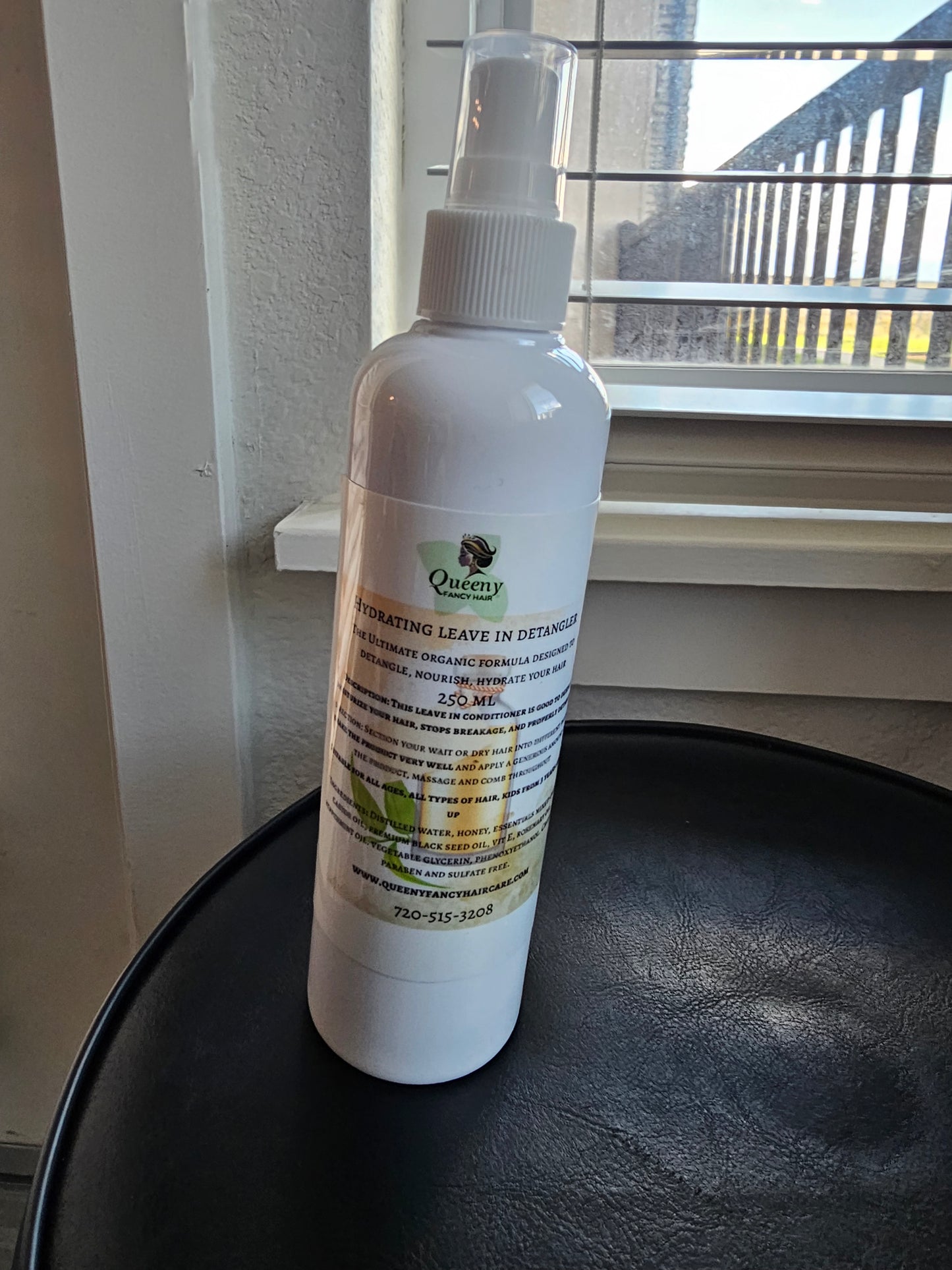 Leave in detangler
